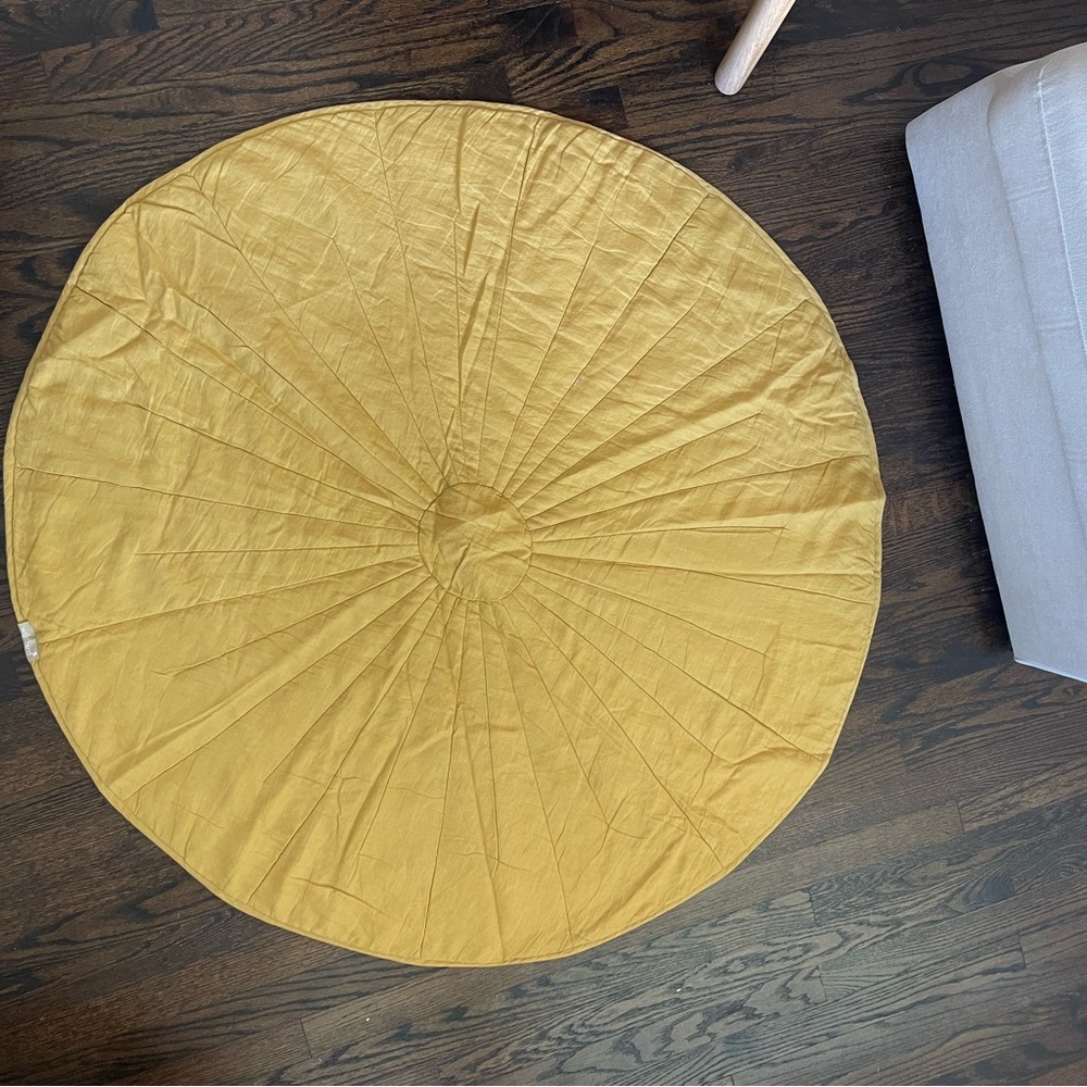 WILDBIRD quilted linen play mat. Reversible.